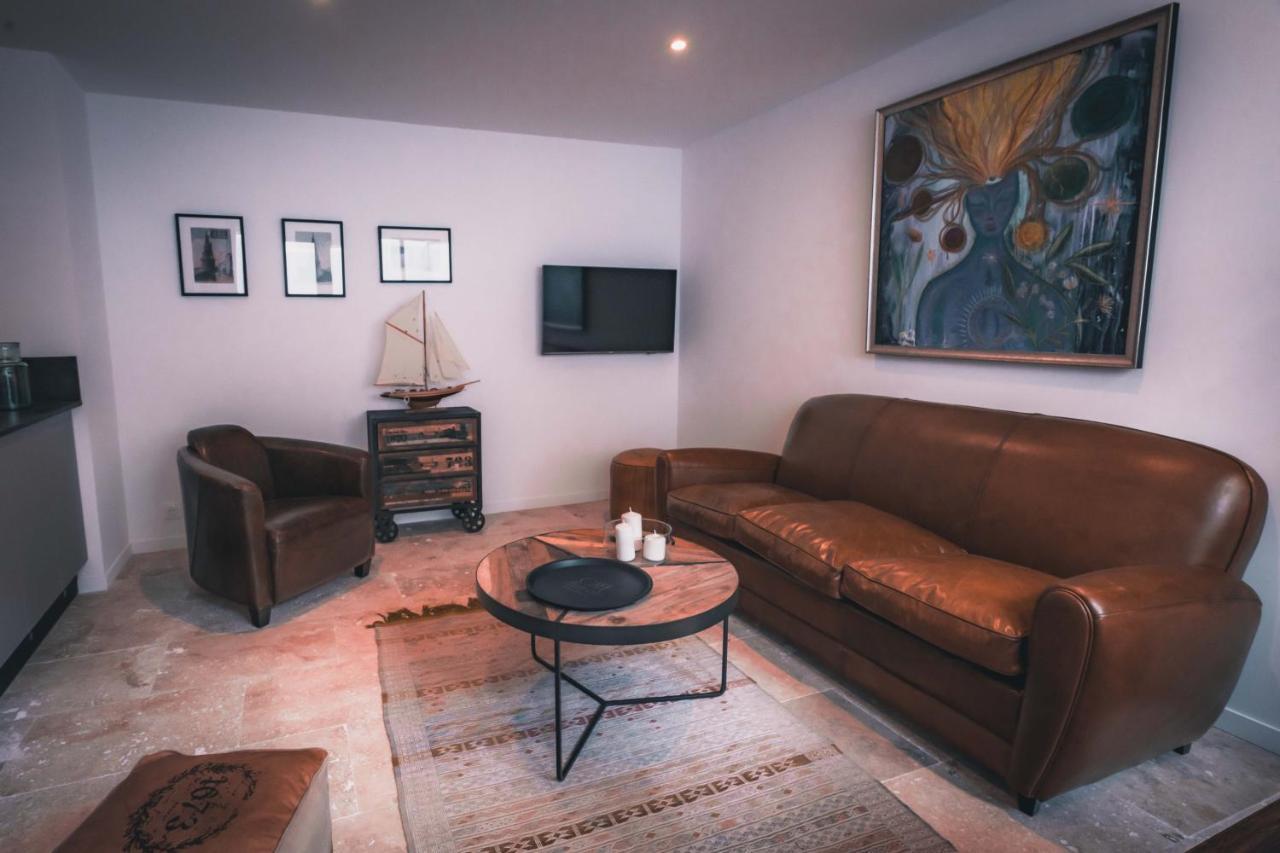 Appartement Avec Cour Privee Centre Ville Classe 4 Etoiles Remparts 1 La Rochelle  Eksteriør billede